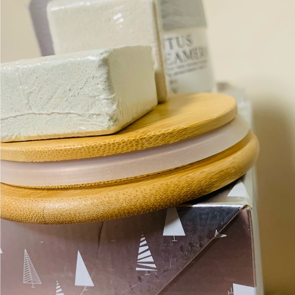 Eucalyptus Shower Steamers - White - Picture 4 of 5